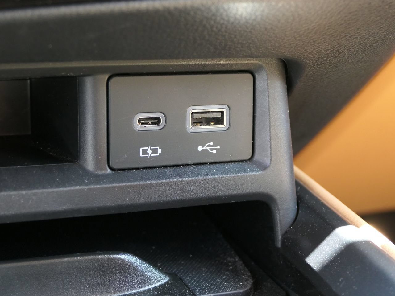 Used 2025 Lexus NX 350h AWD w/ Cold Area Package image 19