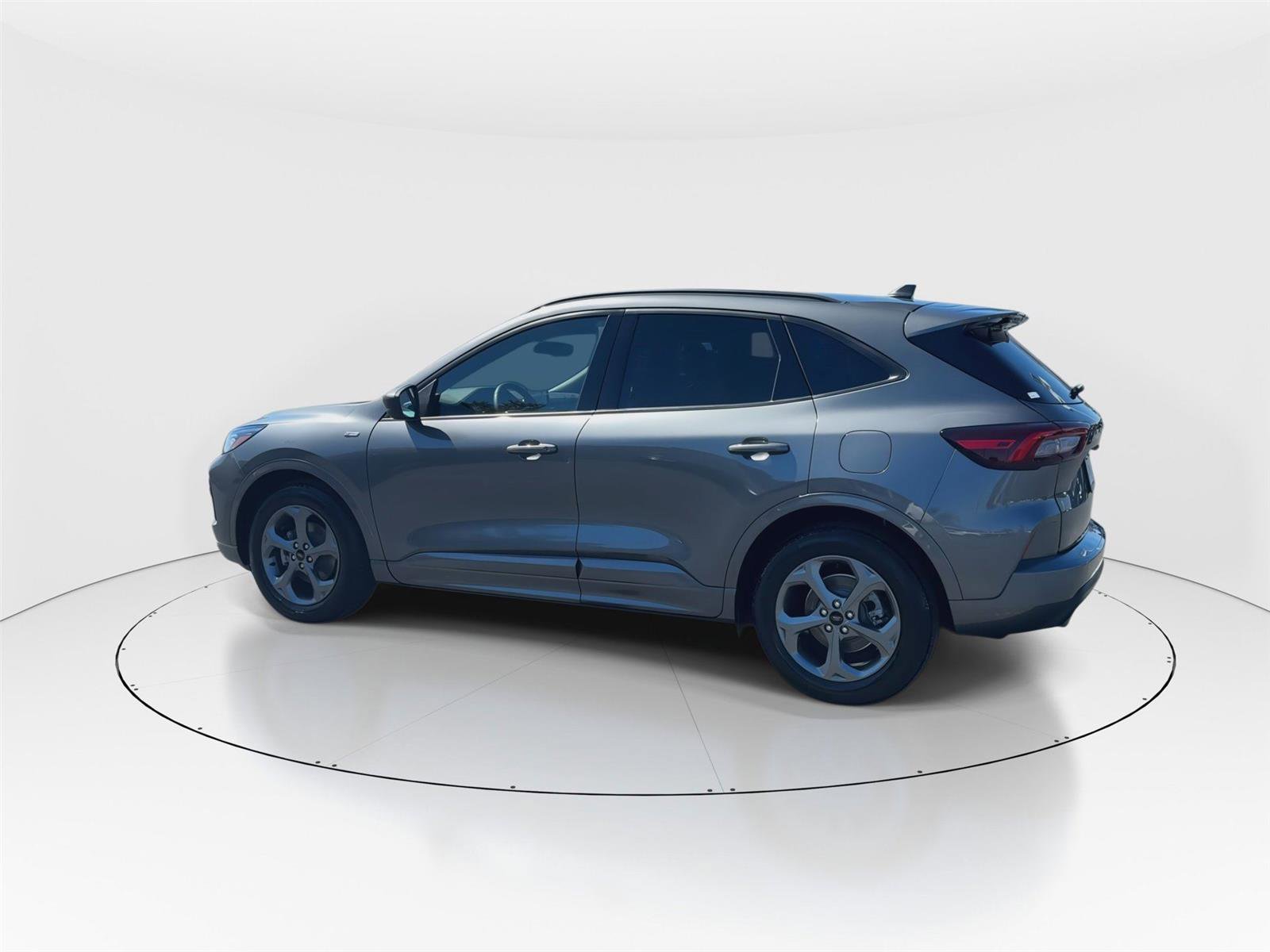 Used 2024 Ford Escape ST-Line w/ Equipment Group 301A image 6