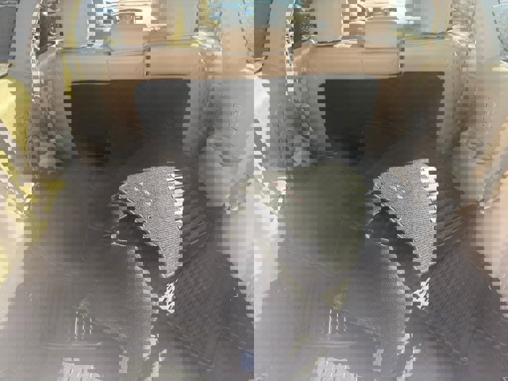 Used 2017 Nissan Pathfinder Platinum w/ Cargo Package image 39