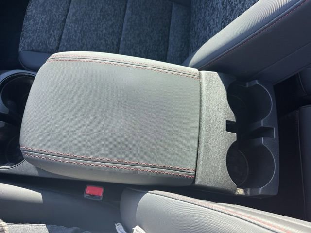 Used 2024 Chevrolet Colorado Z71 w/ Z71 Convenience Package 2 image 27