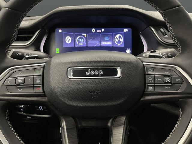 Certified 2024 Jeep Grand Cherokee Limited image 17