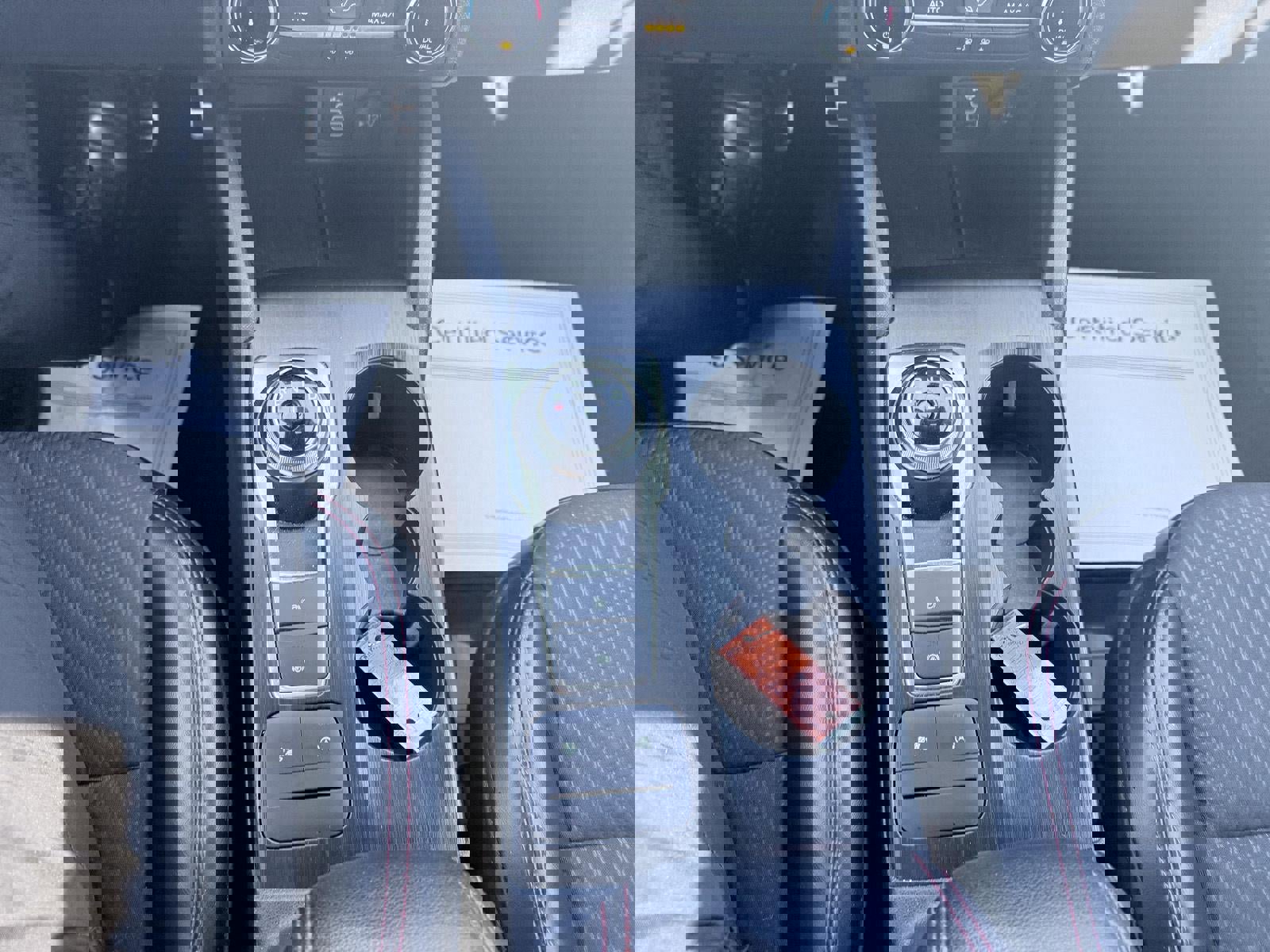 Used 2024 Ford Escape ST-Line image 27