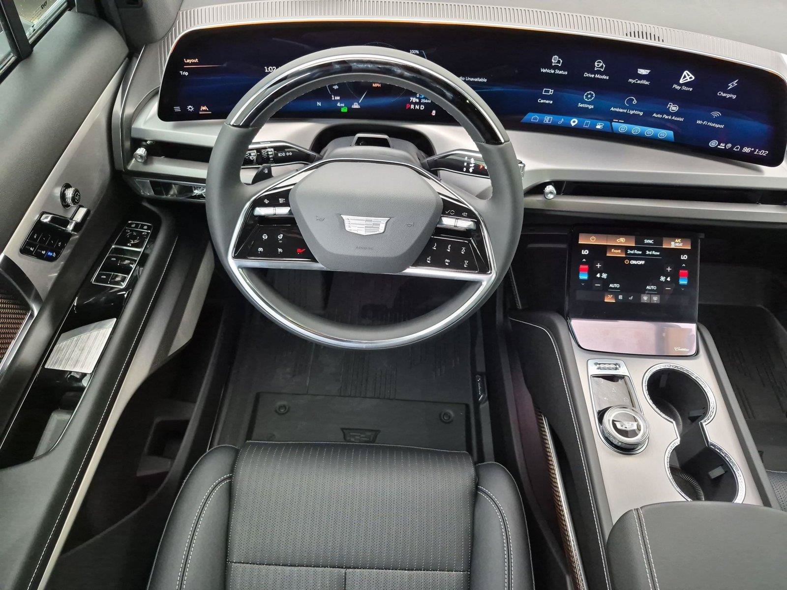 New 2027 Cadillac Vistiq Sport w/ LPO, Floor Liner Package AWD/4WD image 14