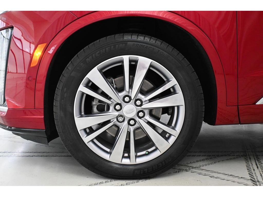Used 2024 Cadillac XT6 Premium Luxury w/ Technology Package AWD/4WD image 24