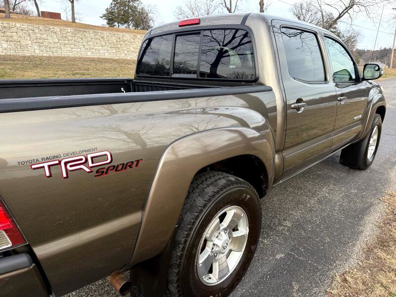 Used 2013 Toyota Tacoma Double Cab V6 4WD image 11