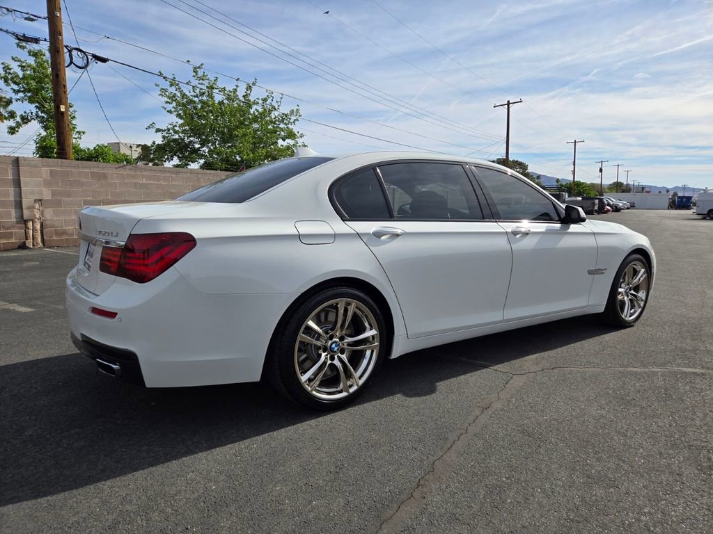 Used 2013 BMW 750Li image 5