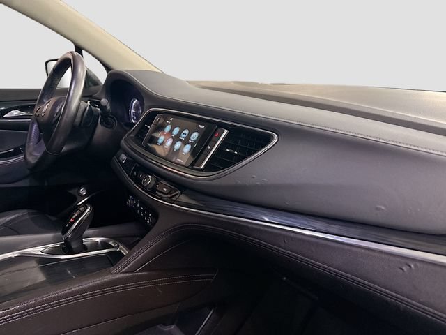 Used 2018 Buick Enclave Essence FWD image 30