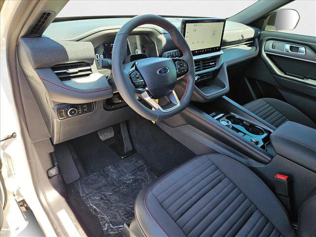 New 2025 Ford Explorer ST-Line image 3