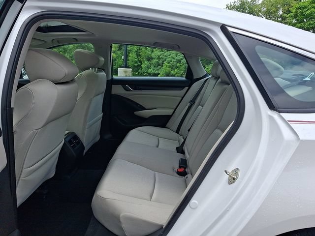 Used 2020 Honda Accord EX image 13