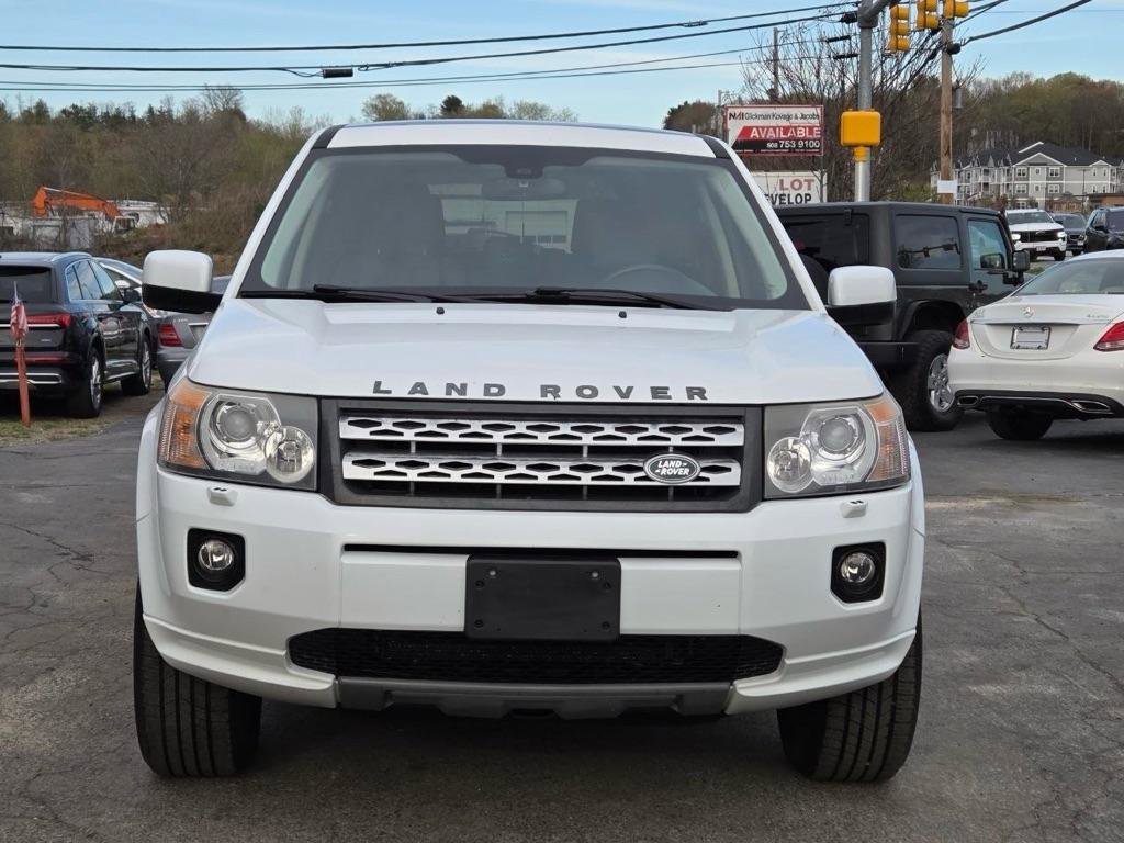 Used 2011 Land Rover LR2 HSE AWD/4WD image 8