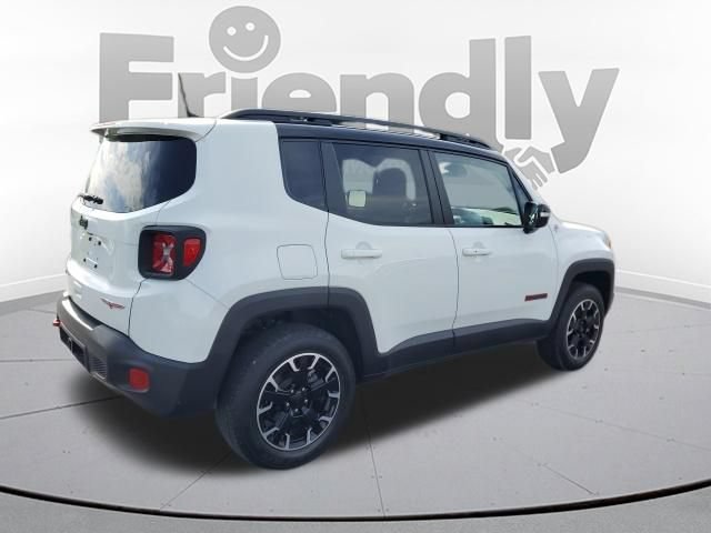 Used 2023 Jeep Renegade Trailhawk w/ Trailhawk Elite Group AWD/4WD image 5