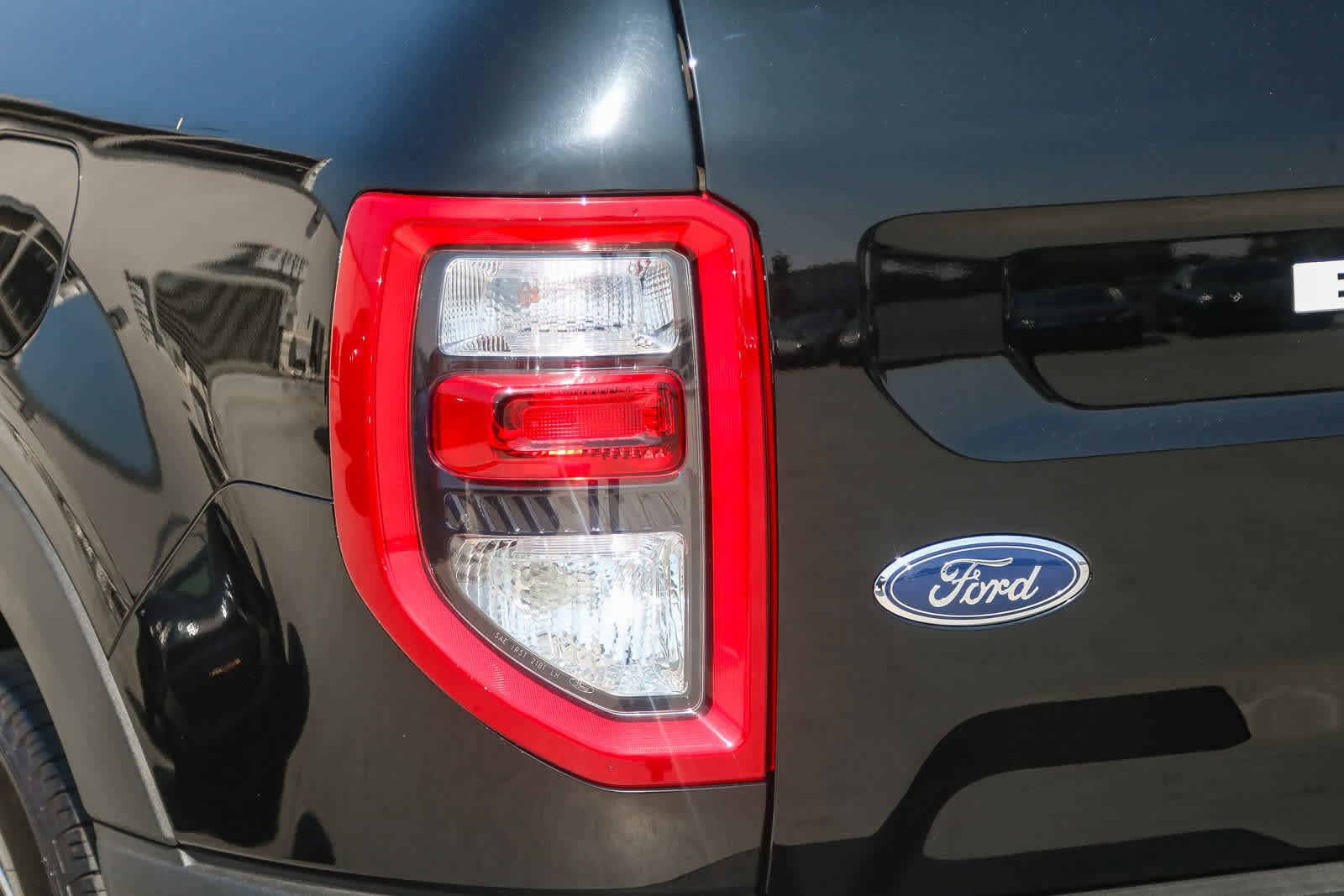 Used 2022 Ford Bronco Sport Outer Banks image 12