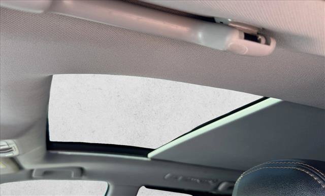 Certified 2018 Toyota Highlander Limited Platinum AWD/4WD image 11