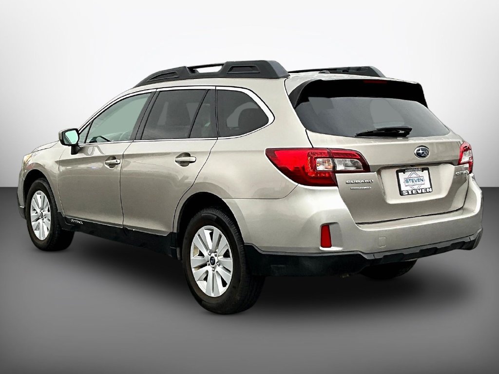Used 2015 Subaru Outback 2.5i Premium AWD/4WD image 4