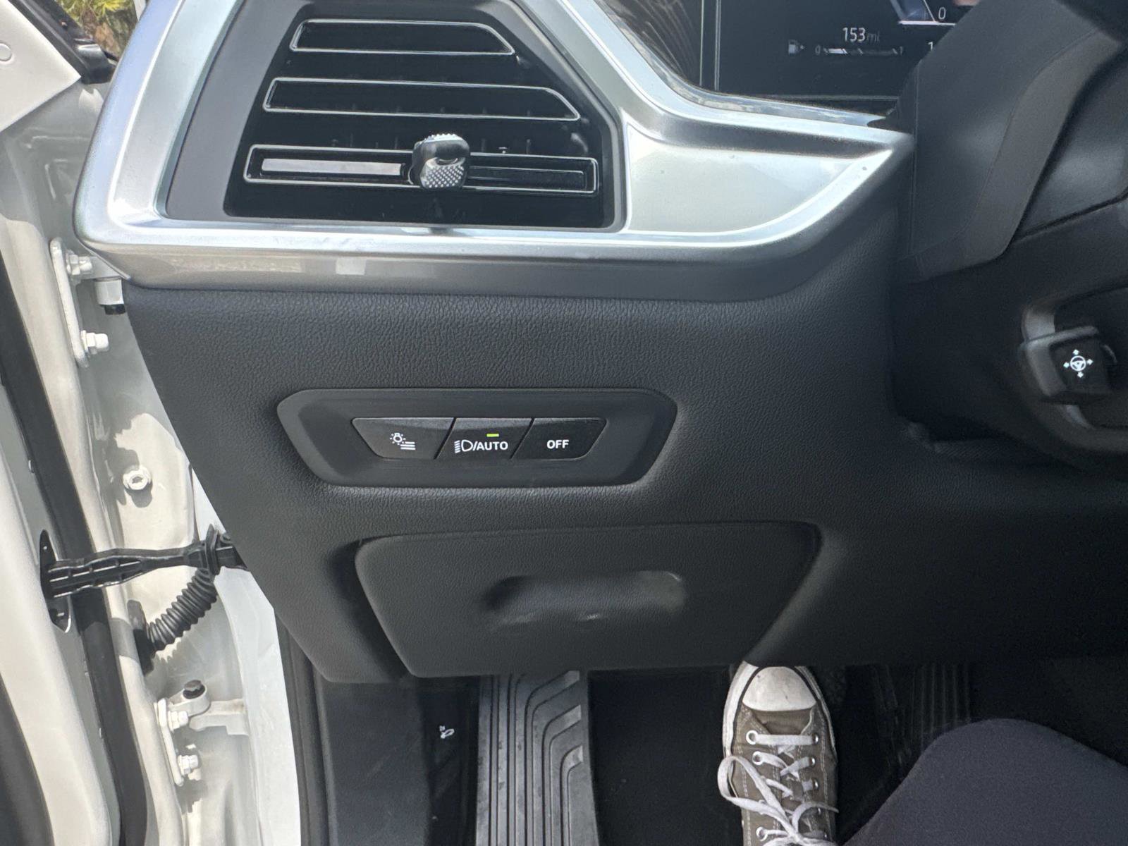 Certified 2026 BMW X5 sDrive40i w/ Climate Comfort Package image 31