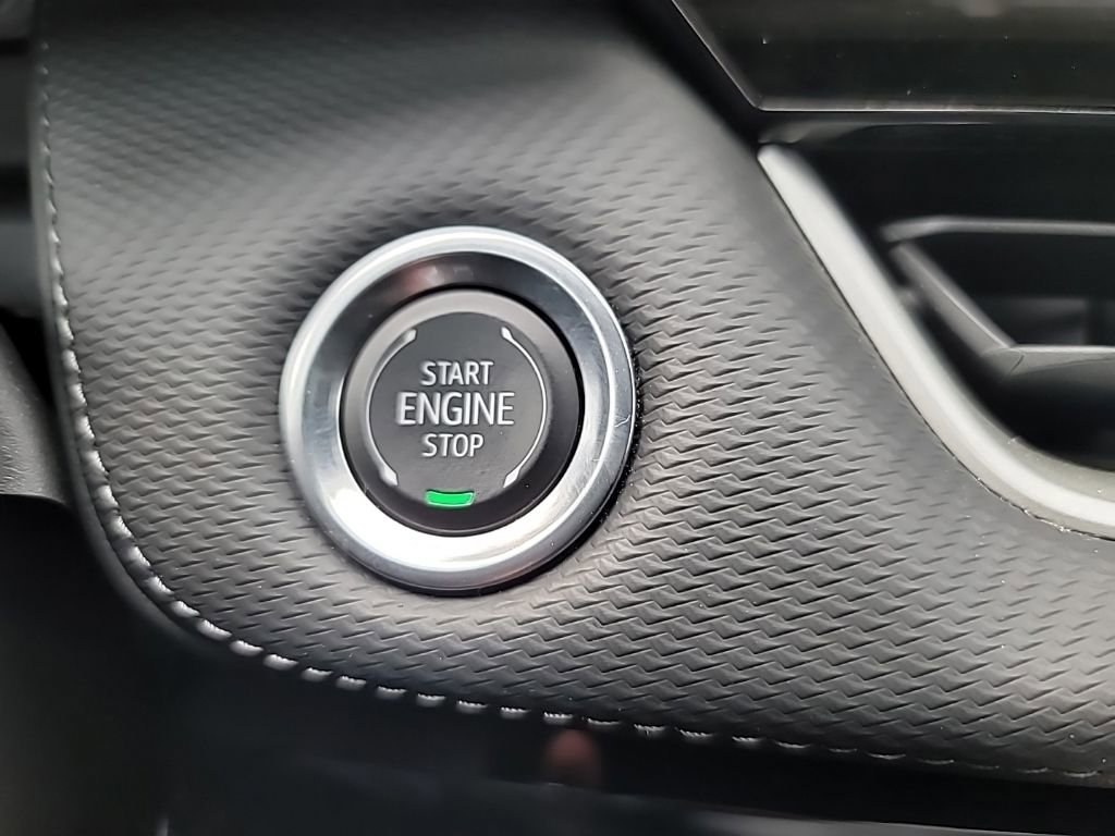 Used 2025 Chevrolet Equinox LT FWD image 19