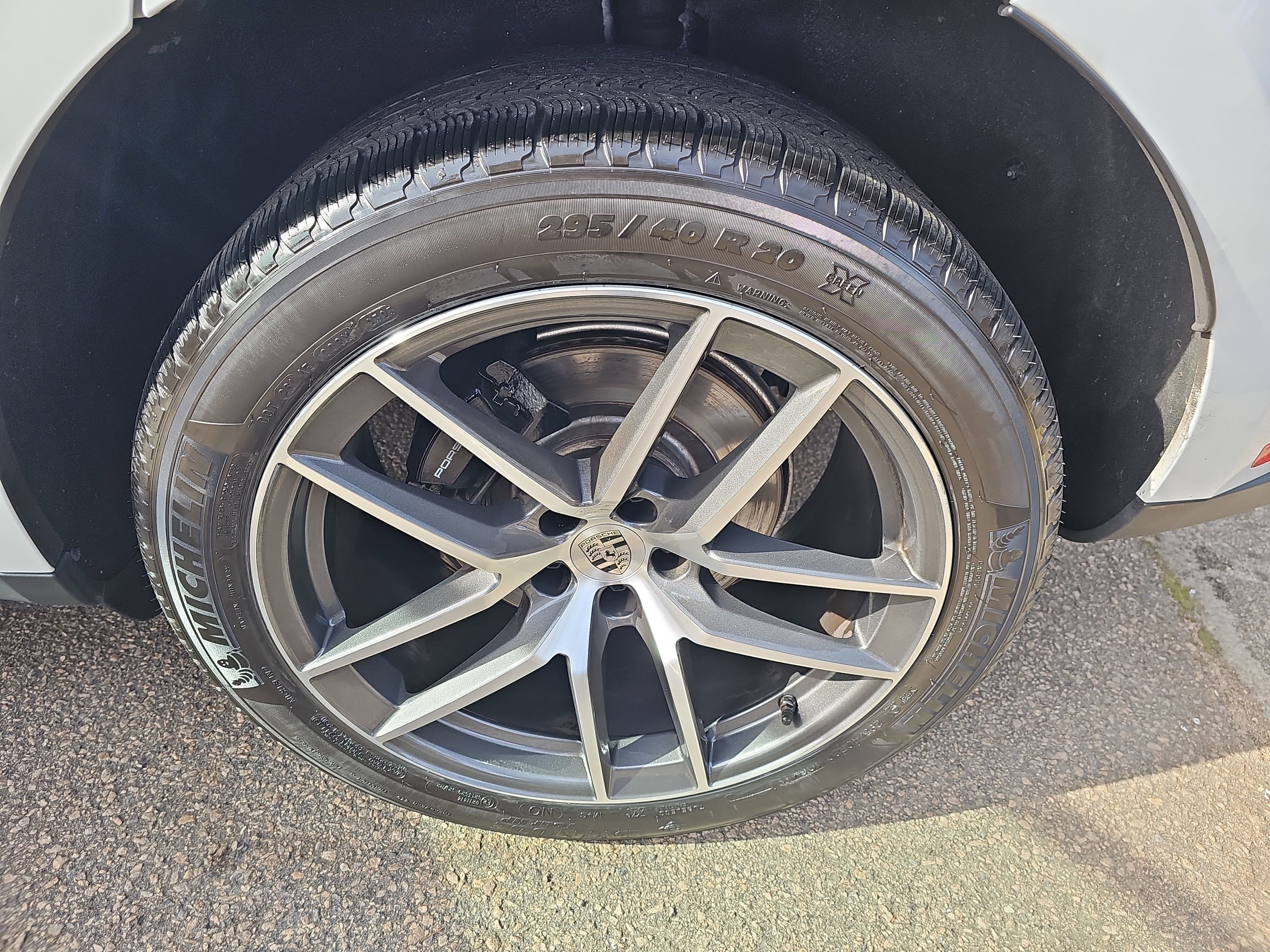 Used 2024 Porsche Macan image 35