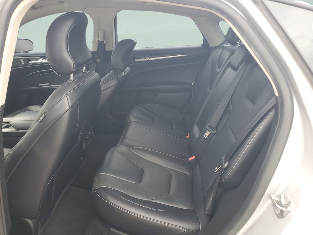 Used 2018 Ford Fusion Titanium image 13