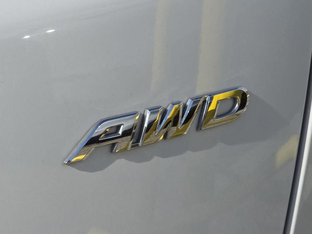 Used 2022 Honda CR-V LX image 9