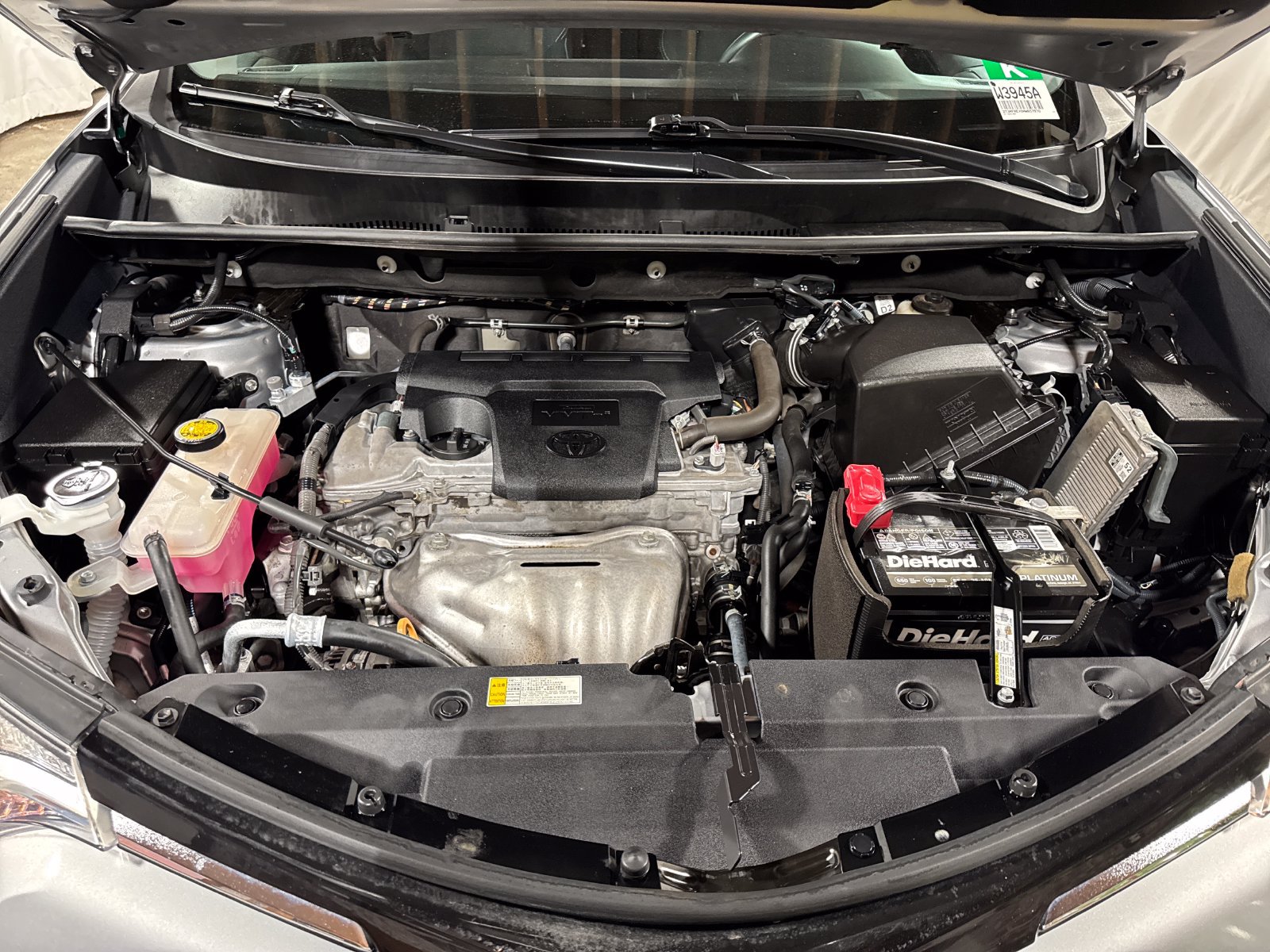 Used 2017 Toyota RAV4 XLE AWD/4WD image 28