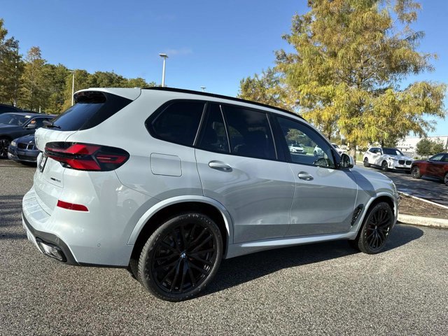 New 2026 BMW X5 xDrive40i w/ Executive Package image 3