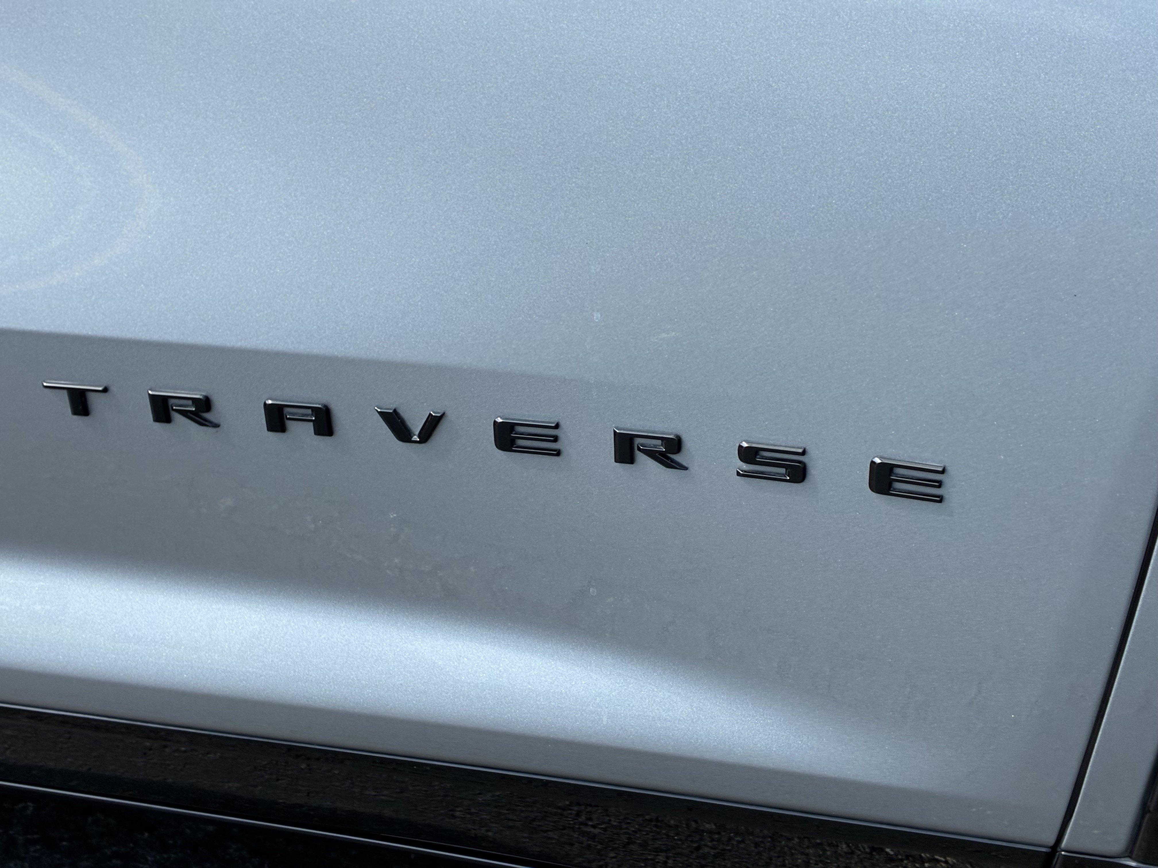 Used 2024 Chevrolet Traverse RS FWD image 7