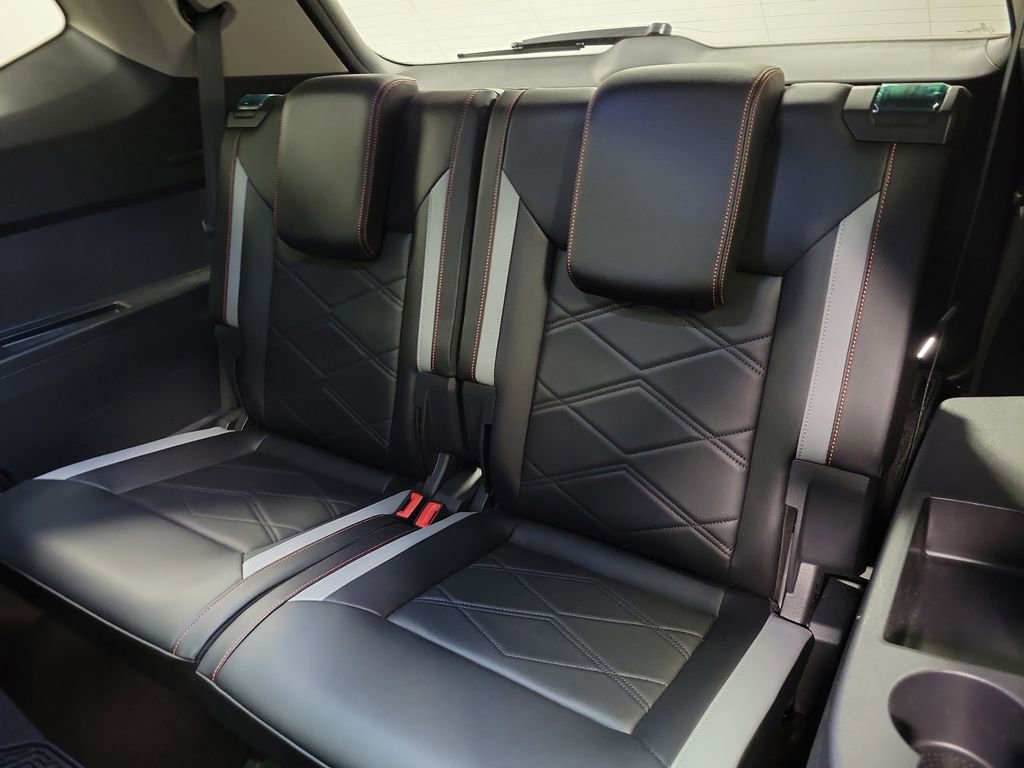 Used 2024 Volkswagen Atlas Peak Edition SE AWD/4WD image 20