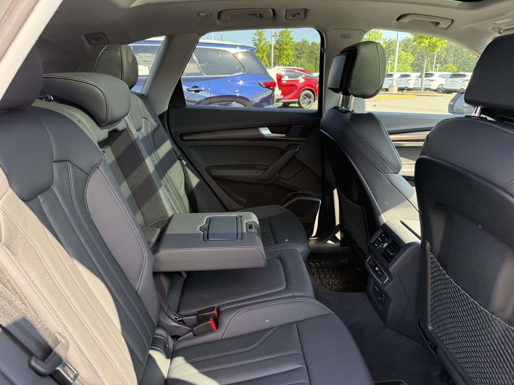 Used 2025 Audi Q5 e Premium Plus w/ Premium Plus Package AWD/4WD image 15