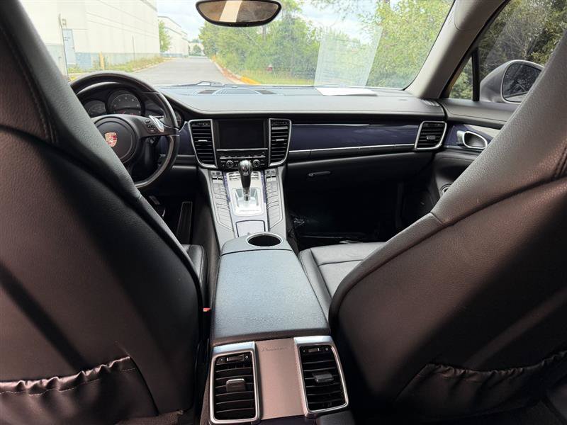 Used 2011 Porsche Panamera image 33