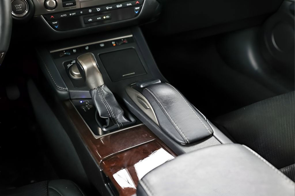 Used 2016 Lexus ES 350 image 35