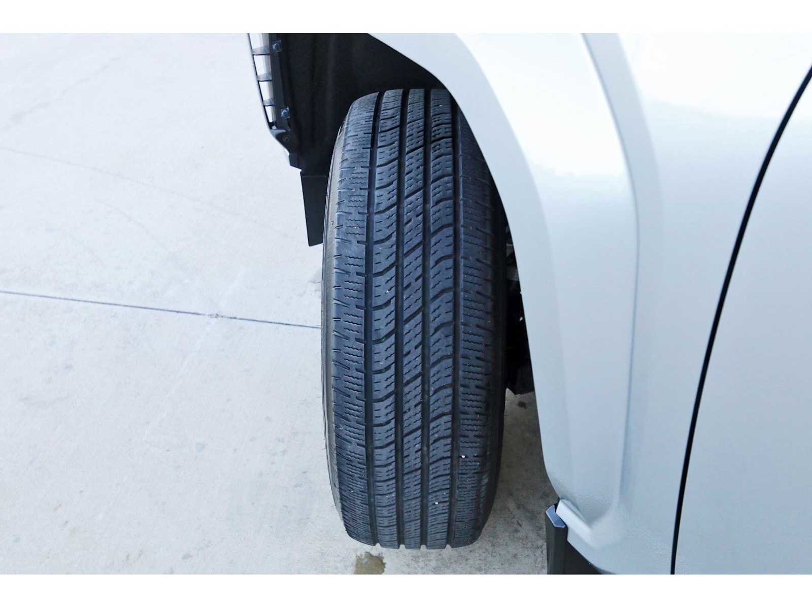 Used 2024 Toyota Tacoma SR image 28