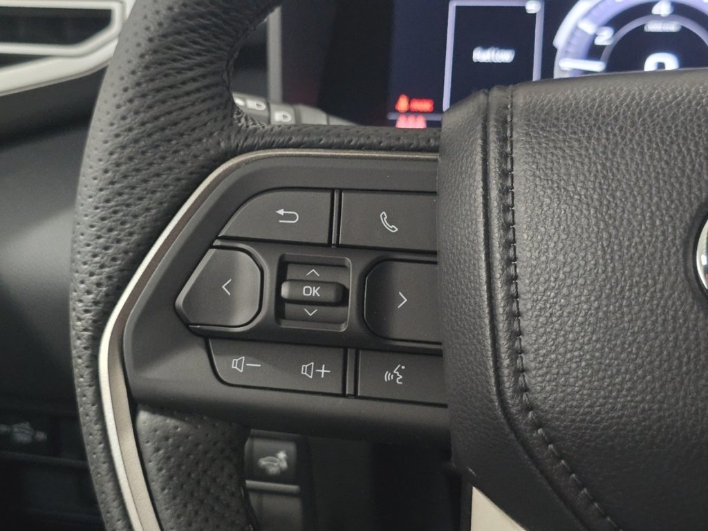 New 2026 Toyota Tundra Limited AWD/4WD image 32