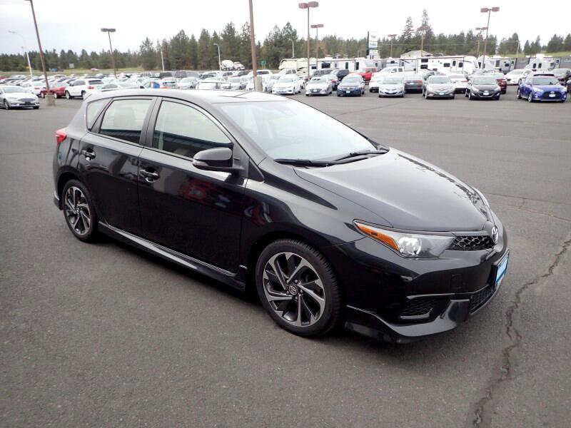 Used 2018 Toyota Corolla iM image 7