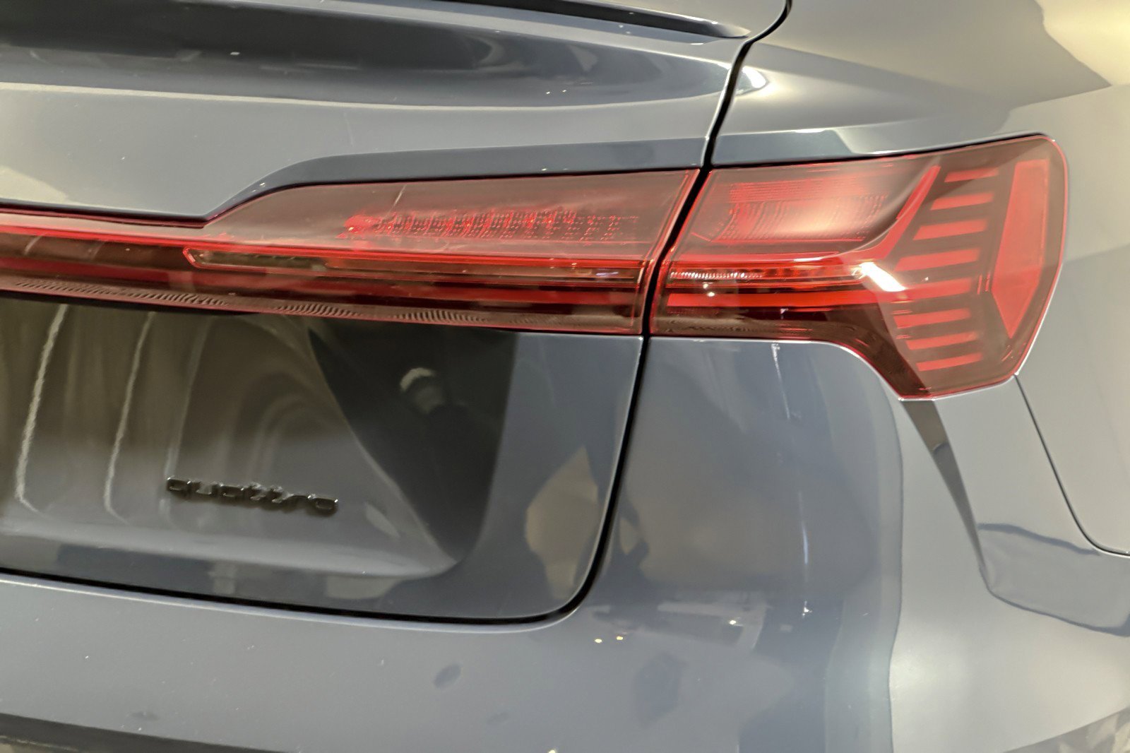 Certified 2023 Audi e-tron Premium Plus w/ Premium Plus Package image 25