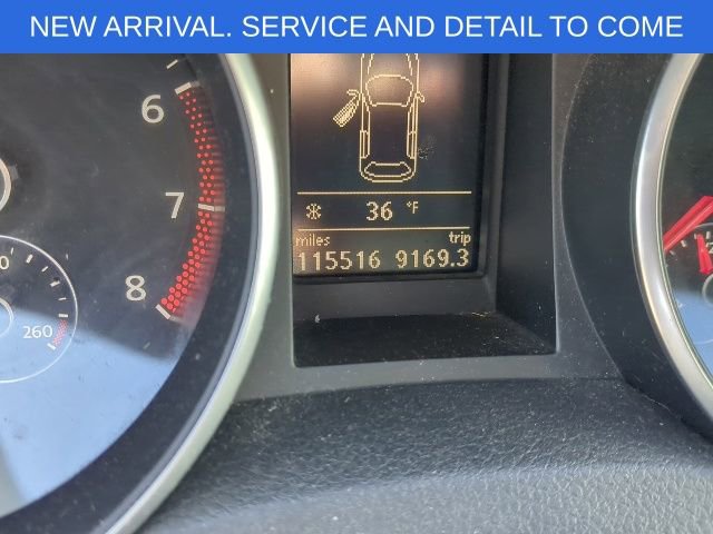 Used 2012 Volkswagen Golf 4-Door image 2