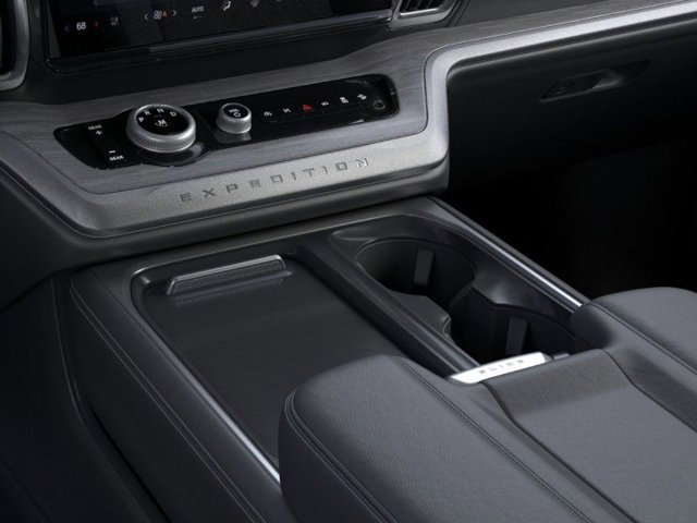 New 2025 Ford Expedition Max Platinum w/ Driver's Package image 15