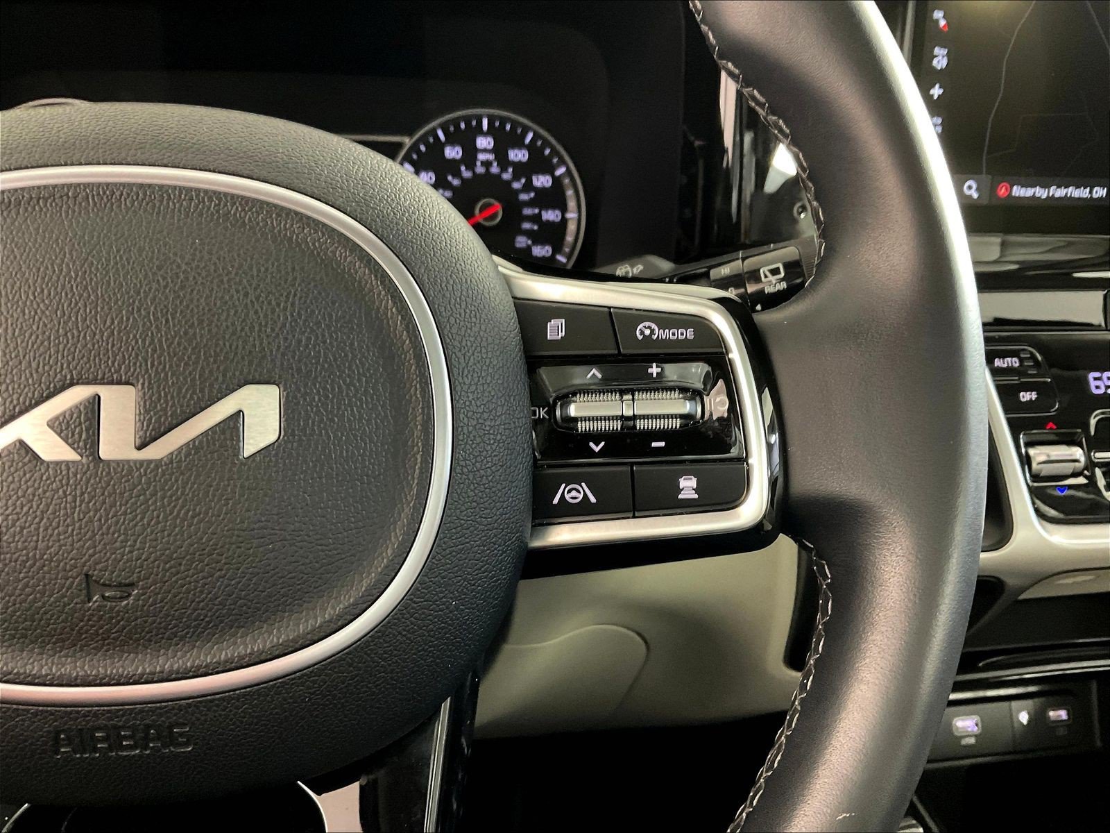 Used 2023 Kia Sorento EX w/ Panoramic Sunroof Package FWD image 12