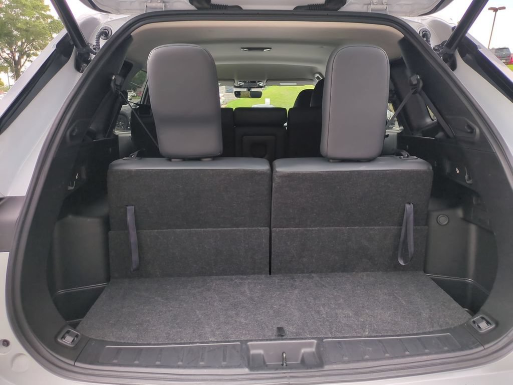 Used 2025 Mitsubishi Outlander SE AWD/4WD image 29