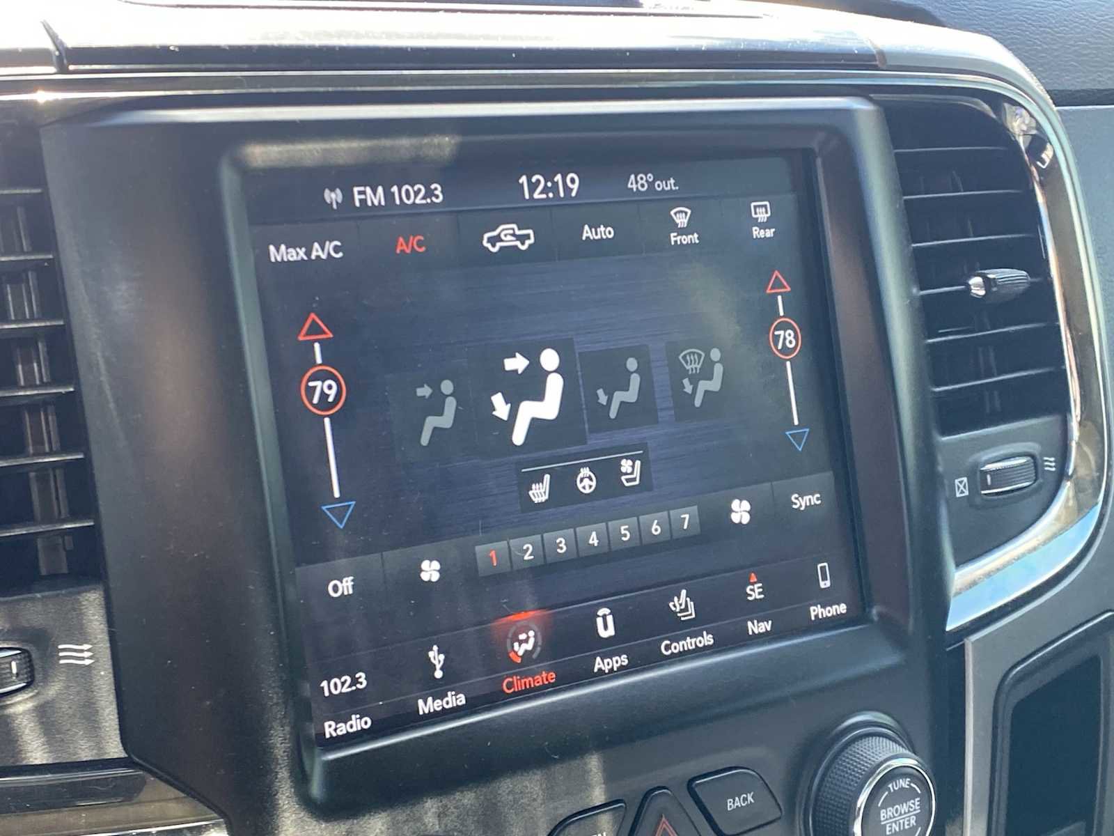 Used 2018 RAM 2500 Laramie w/ Sport Appearance Group image 24