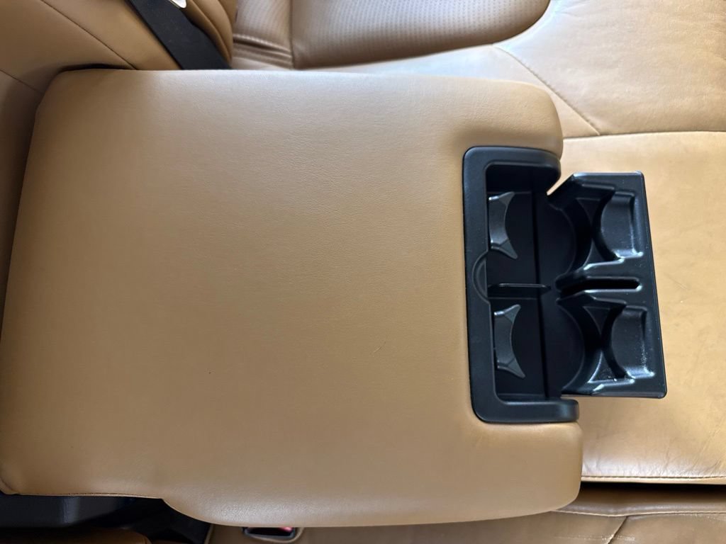 Used 2016 INFINITI QX80 4WD w/ Signature Edition Package image 39