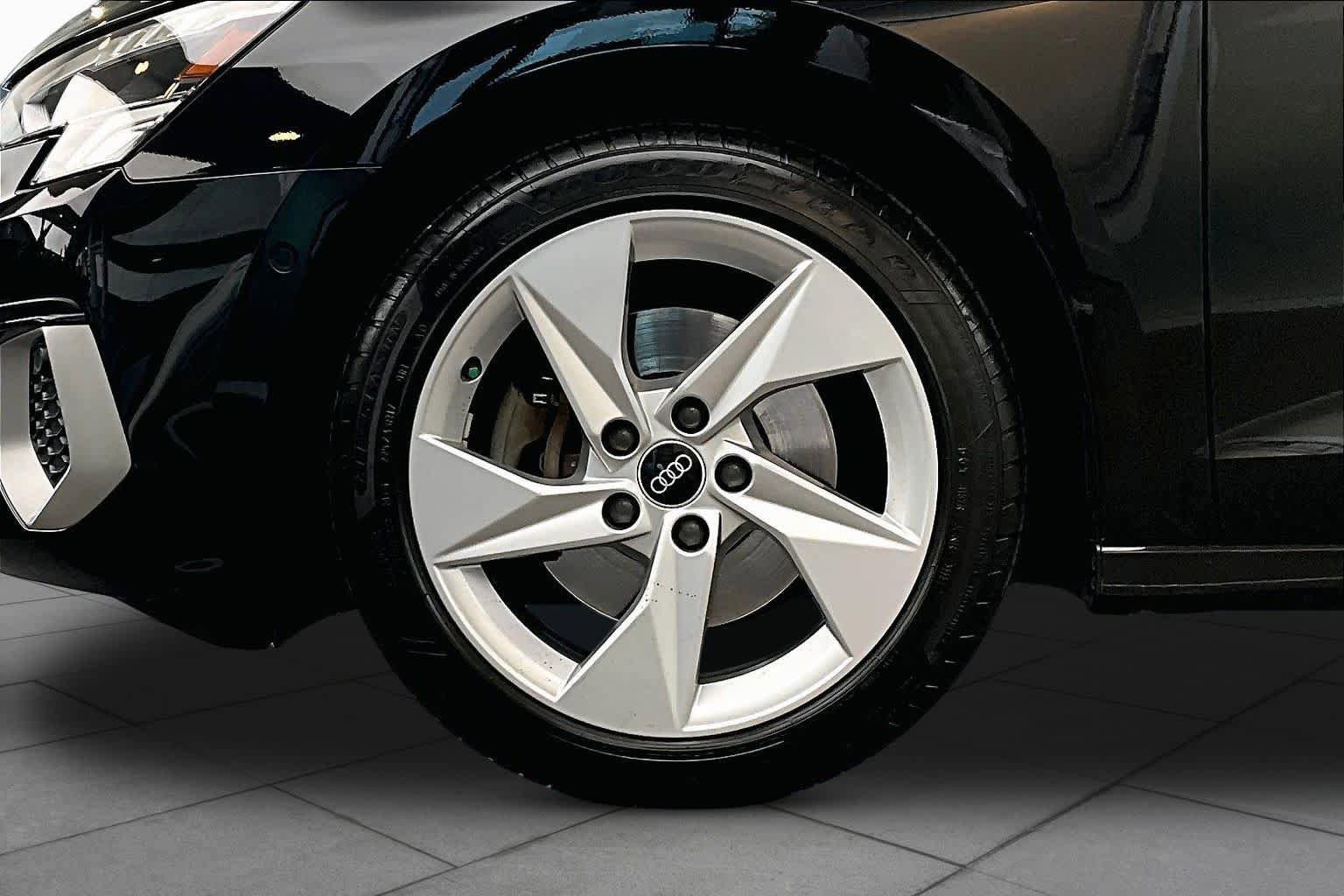 Used 2023 Audi A3 2.0T Premium w/ Convenience Package FWD image 10