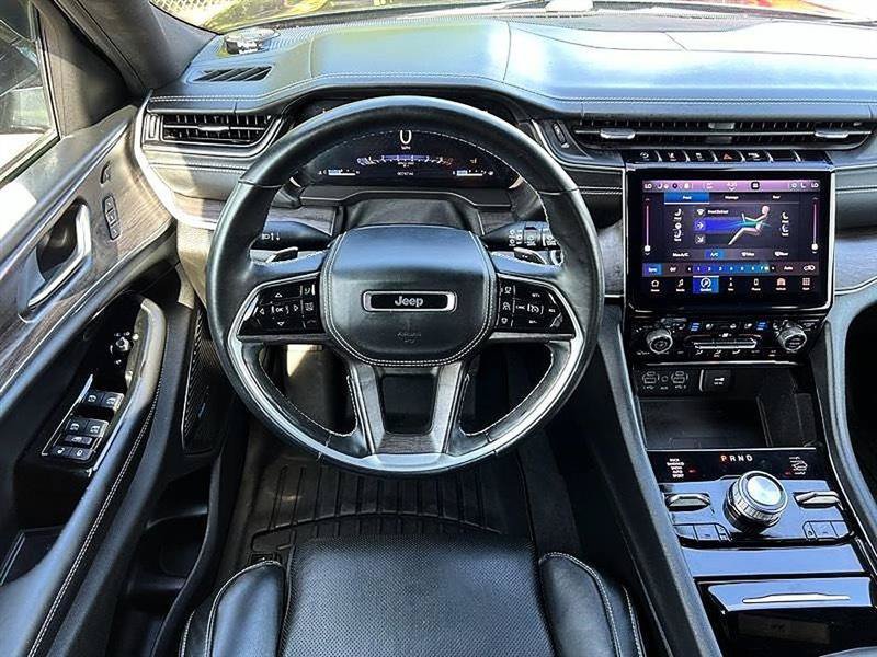 Used 2021 Jeep Grand Cherokee L Overland w/ Luxury Tech Group IV AWD/4WD image 21