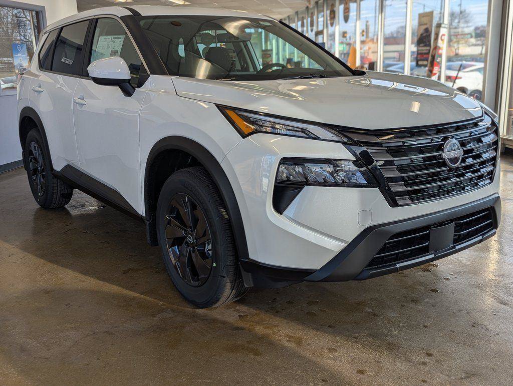 New 2026 Nissan Rogue SV w/ Cold Weather Package AWD/4WD image 5
