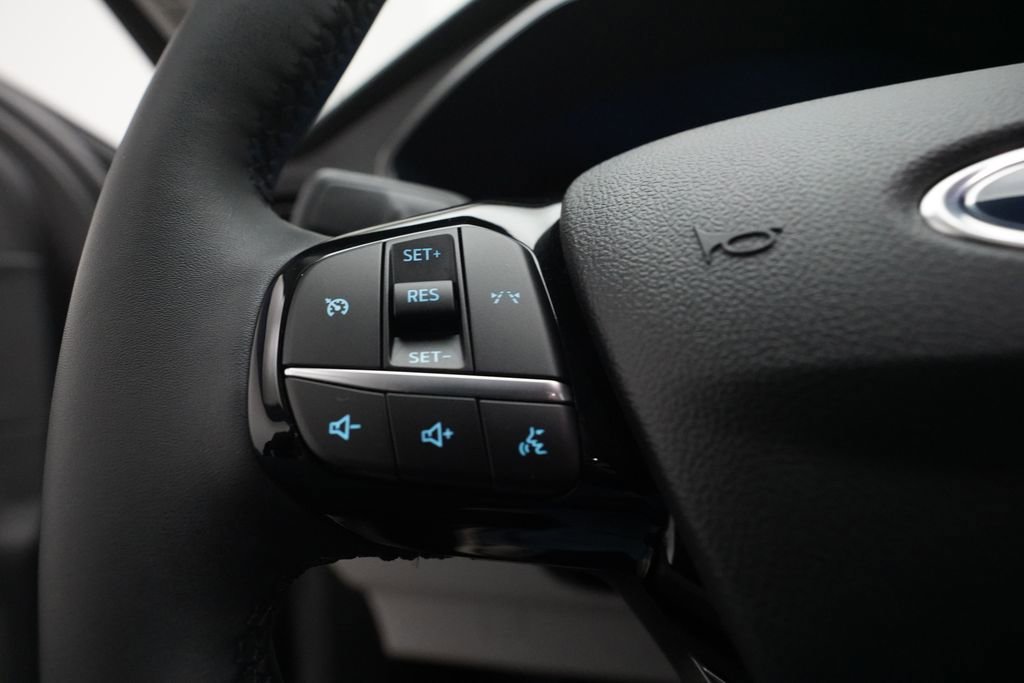 Used 2023 Ford Escape Active w/ Cold Weather Package FWD image 18