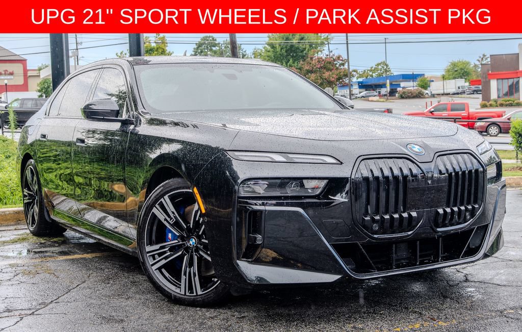 Used 2023 BMW i7 xDrive60 AWD/4WD image 3