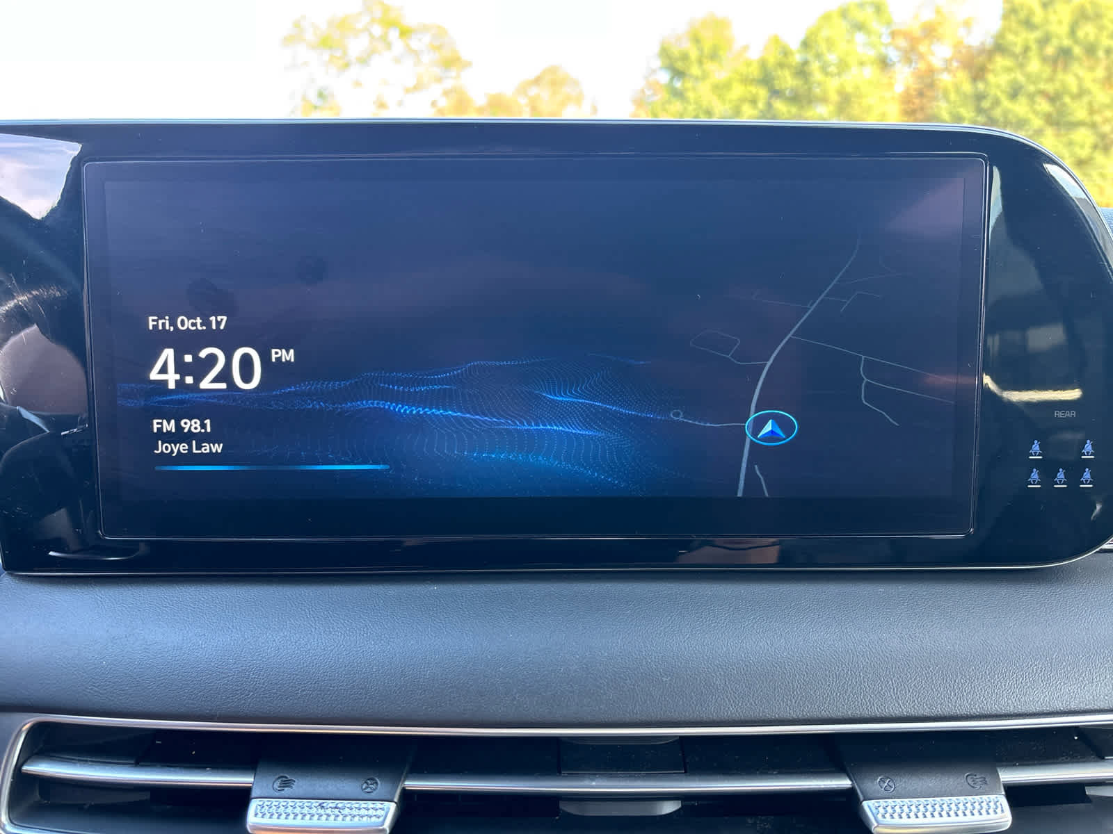 Used 2024 Hyundai Palisade Calligraphy image 8