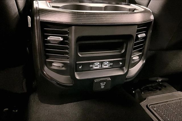 Used 2024 RAM 2500 Limited image 32