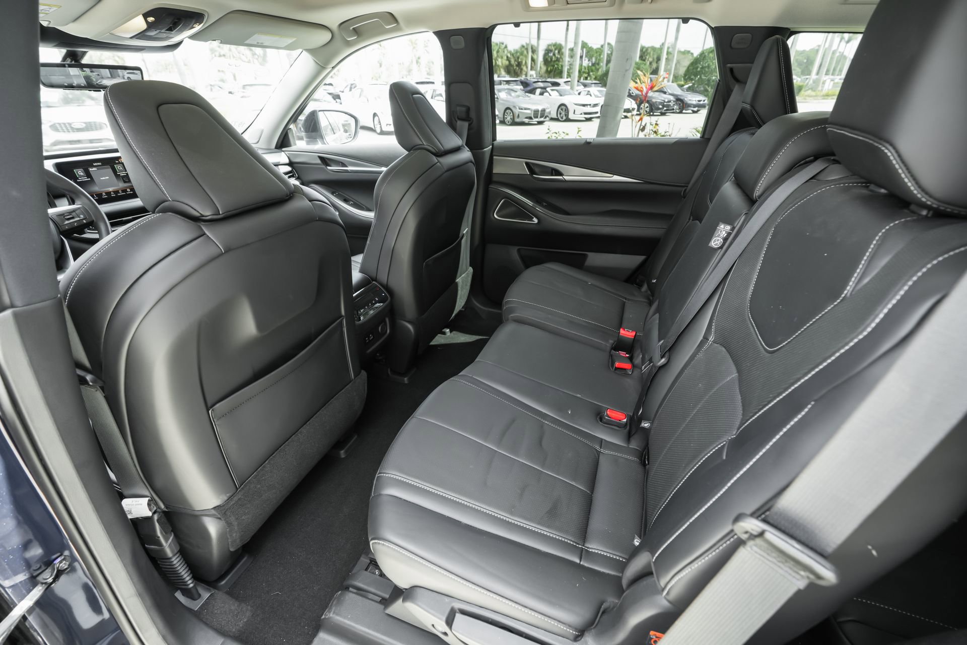 Used 2023 INFINITI QX60 Luxe w/ Vision Package image 17