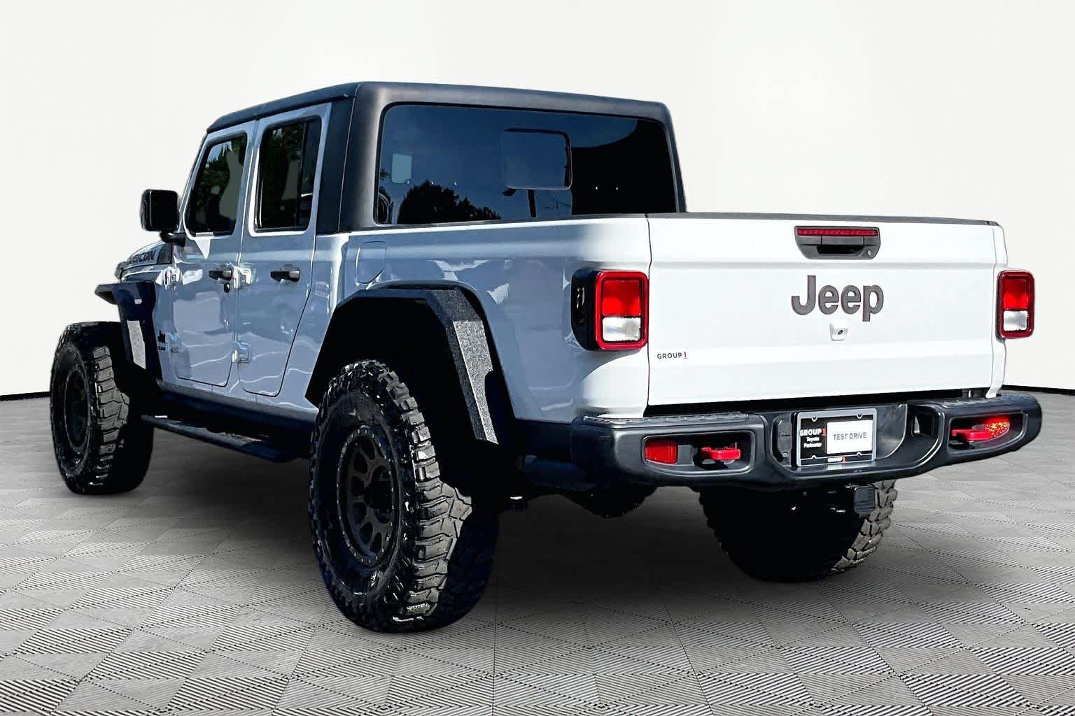 Used 2020 Jeep Gladiator Rubicon AWD/4WD image 12