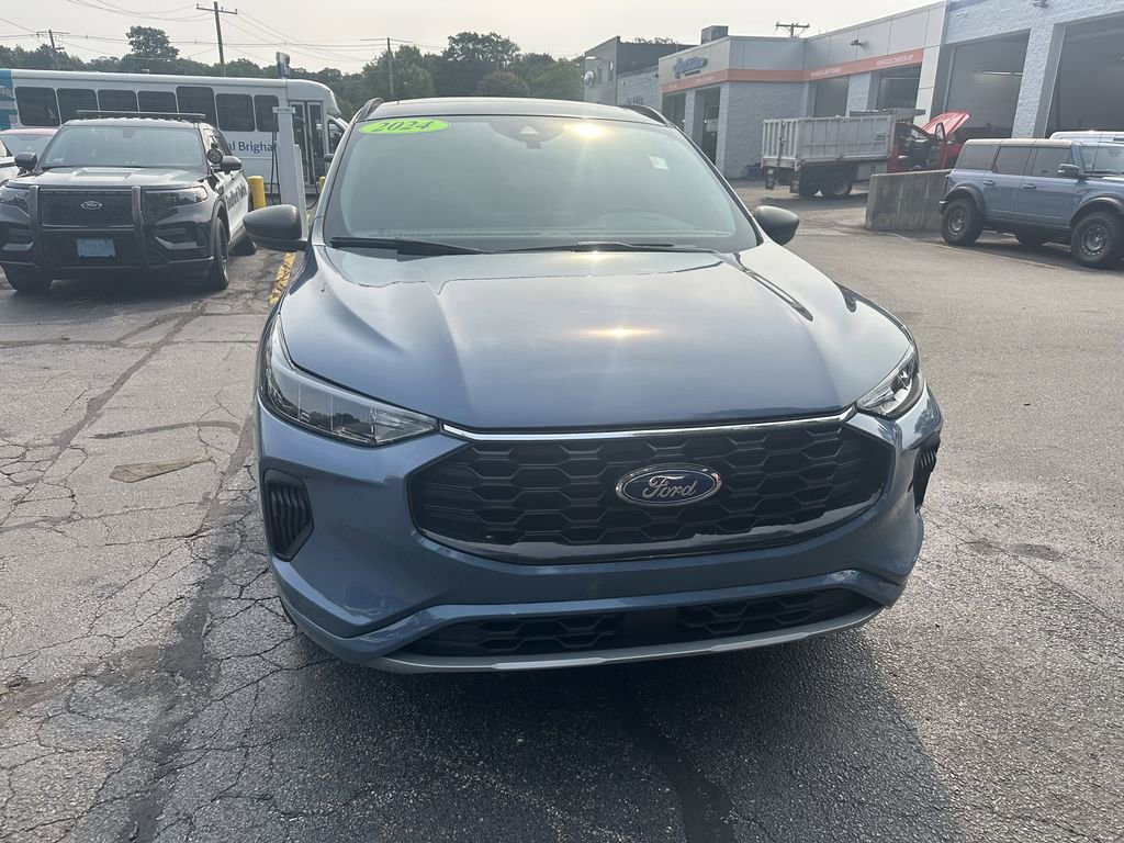 Used 2024 Ford Escape ST-Line w/ Tech Pack #1 image 2